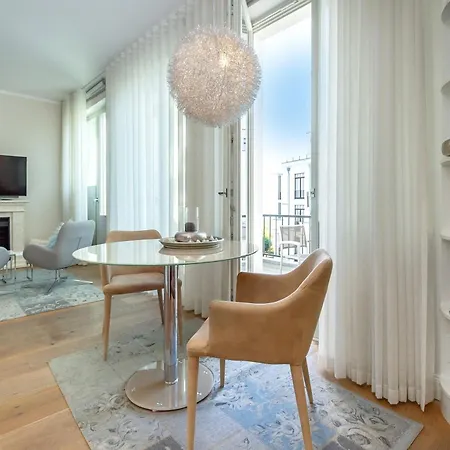 Apartment First - 41 